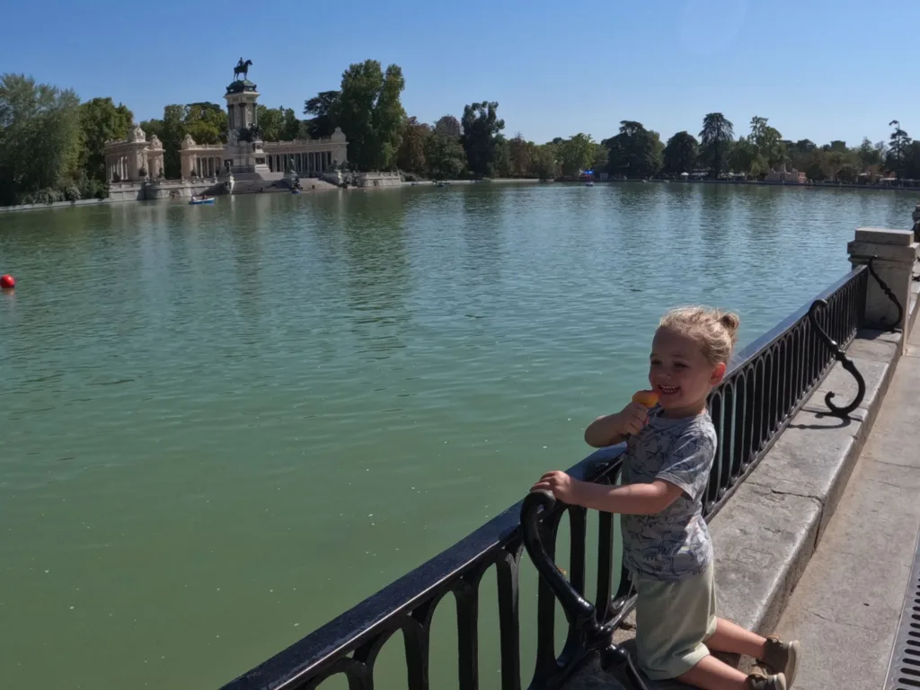 Retiro park, madrid with kids